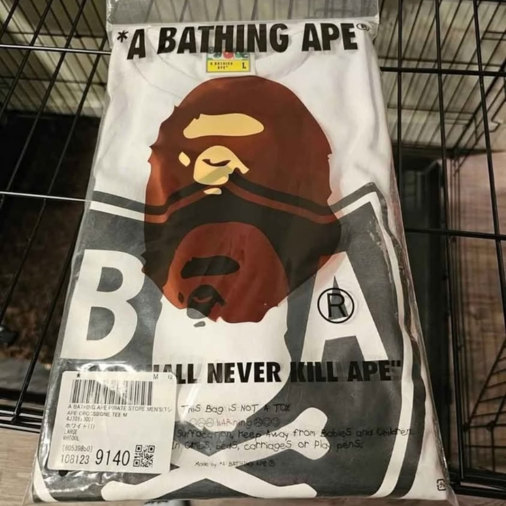 BAPE PIRATE APE CROSSBONES NEW SIZE LARGE